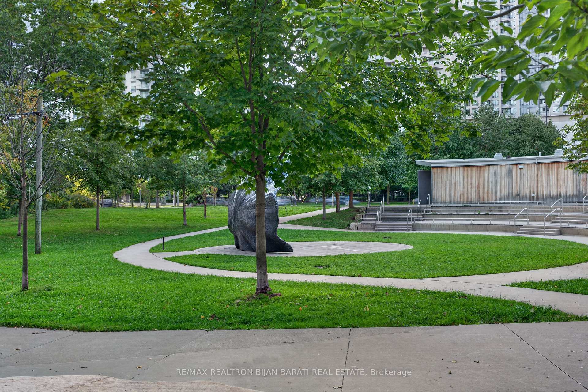 Photo 42 of 67 Princess Avenue, North York, Willowdale East — HOMEH