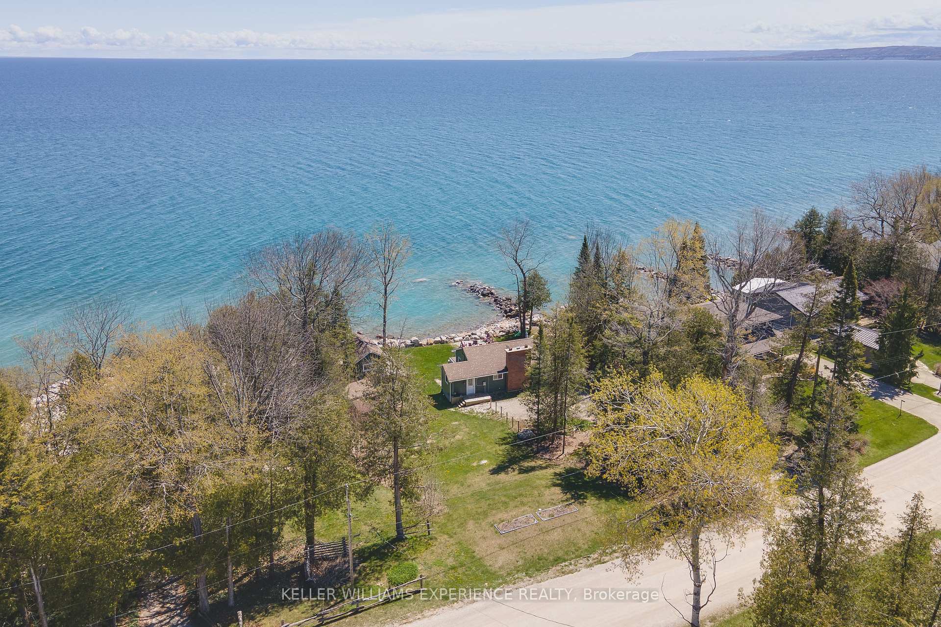 Photo 5 of 349 Cedar Avenue, Meaford — HOMEH