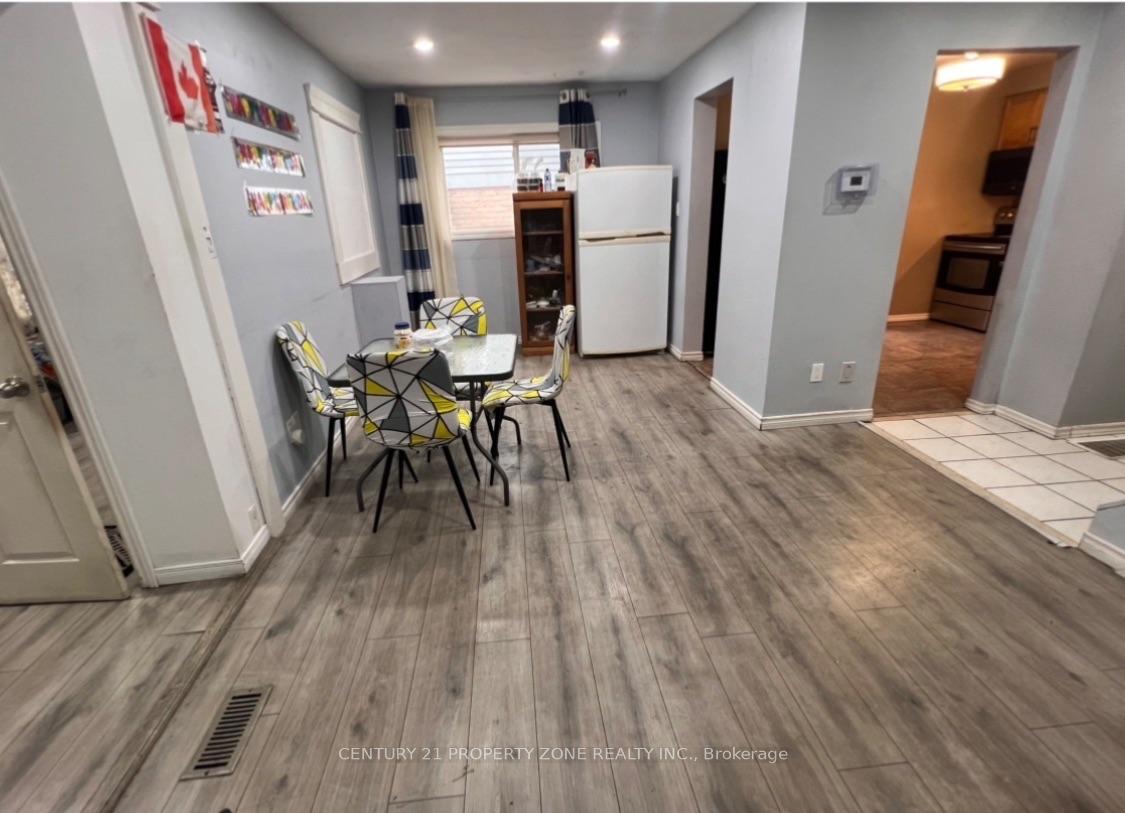 Photo 12 of 6 Roehampton Crescent W, Brampton, Brampton South — HOMEH