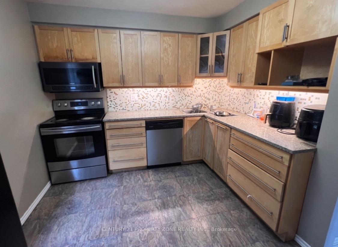 Photo 23 of 6 Roehampton Crescent W, Brampton, Brampton South — HOMEH