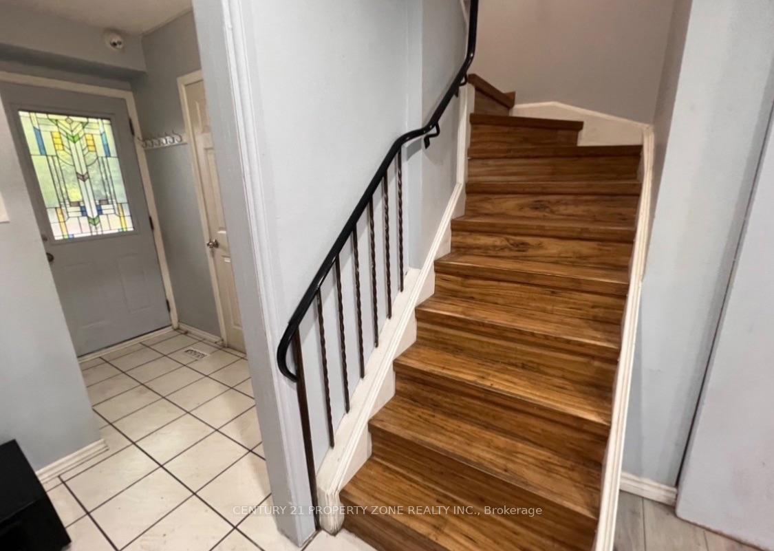 Photo 32 of 6 Roehampton Crescent W, Brampton, Brampton South — HOMEH