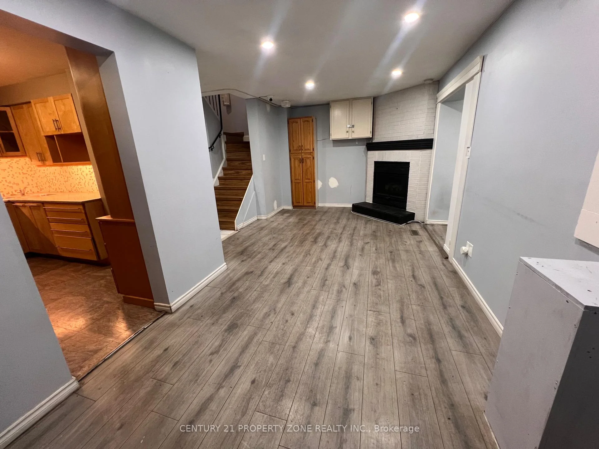 Photo 21 of 6 Roehampton Crescent W, Brampton, Brampton South — HOMEH