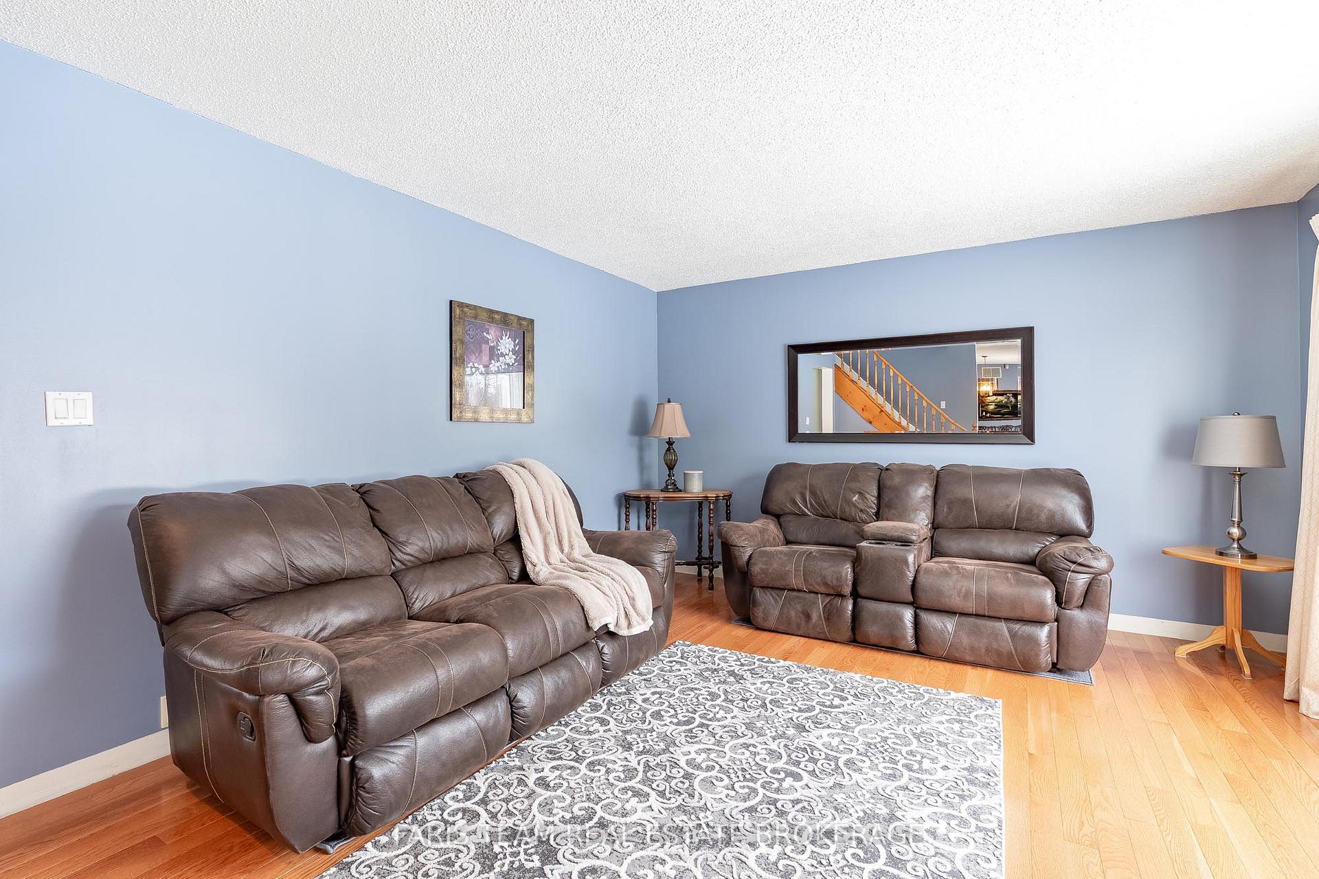 Photo 16 of 2104 Newton Street, Tay, Rural Tay — HOMEH