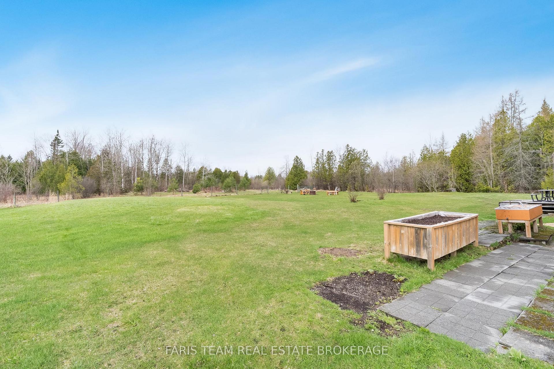 Photo 32 of 2104 Newton Street, Tay, Rural Tay — HOMEH