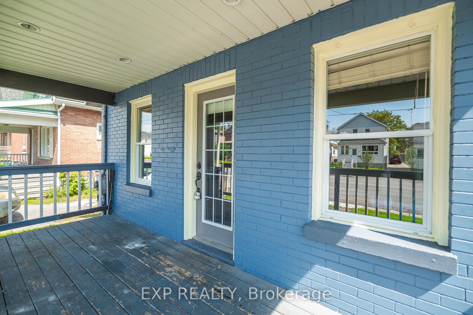Photo 5 of 97 Park Road S, Oshawa, Vanier — HOMEH