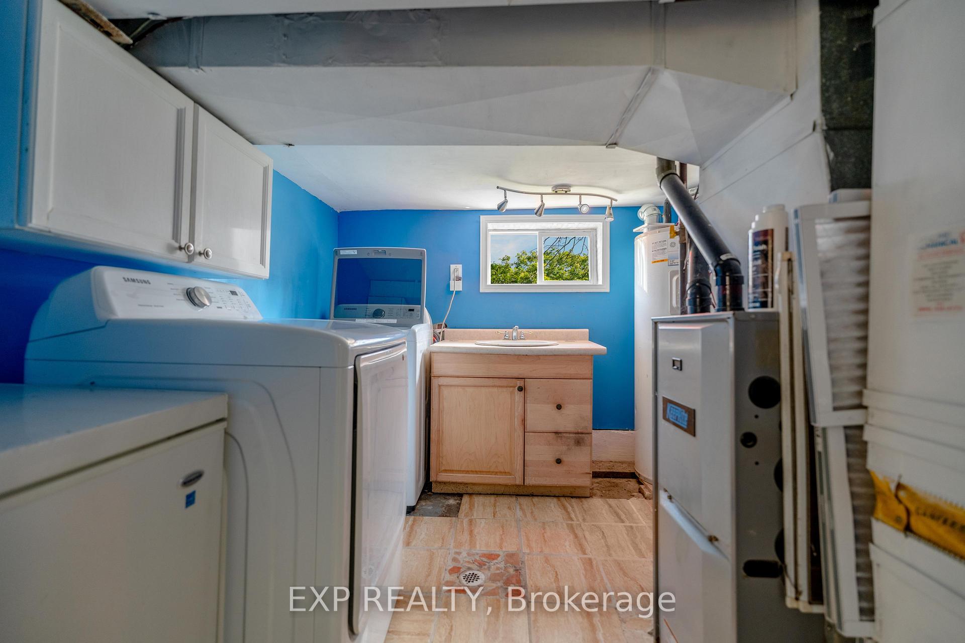 Photo 33 of 97 Park Road S, Oshawa, Vanier — HOMEH