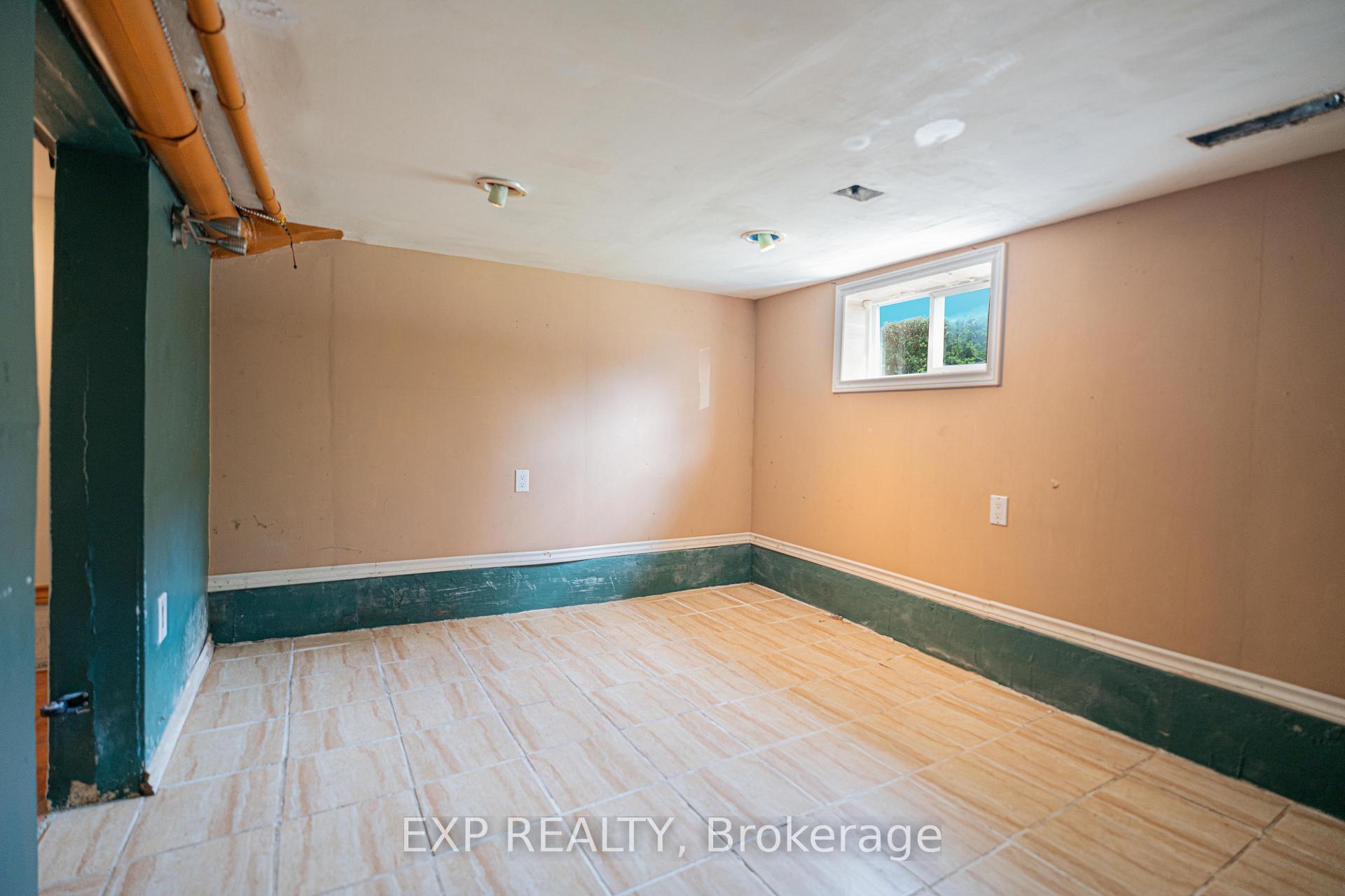 Photo 36 of 97 Park Road S, Oshawa, Vanier — HOMEH