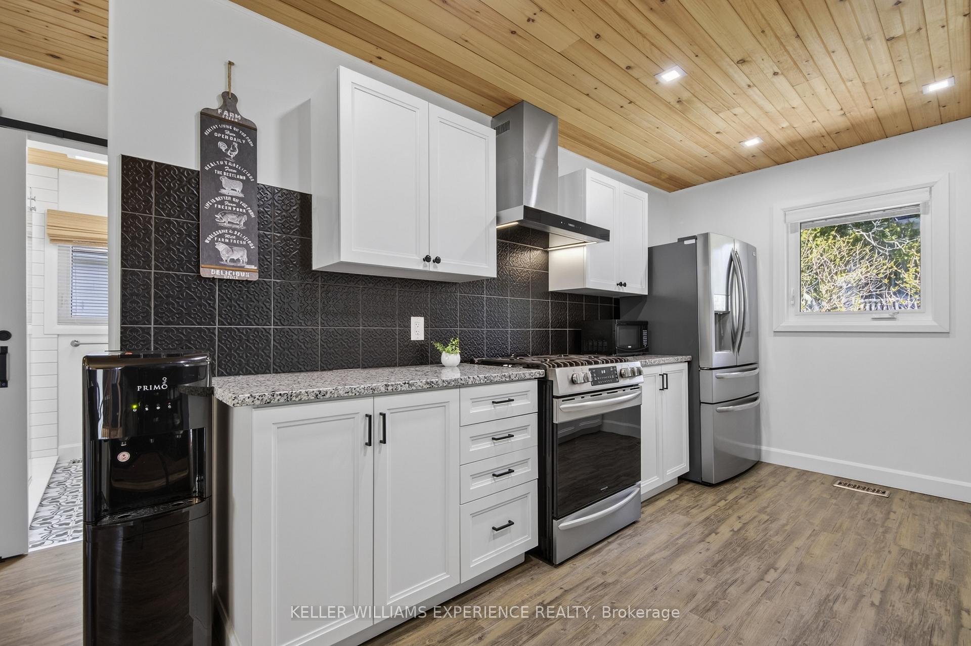 Photo 12 of 328 Cedar Avenue, Meaford — HOMEH