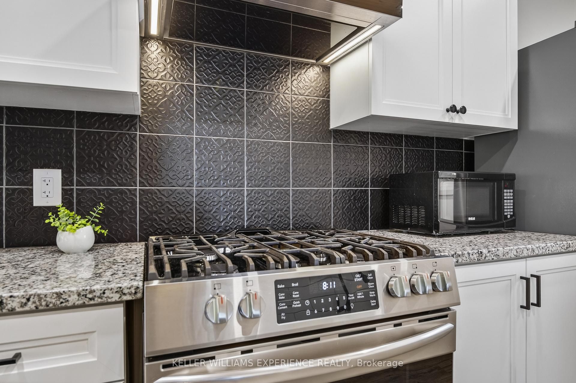Photo 13 of 328 Cedar Avenue, Meaford — HOMEH