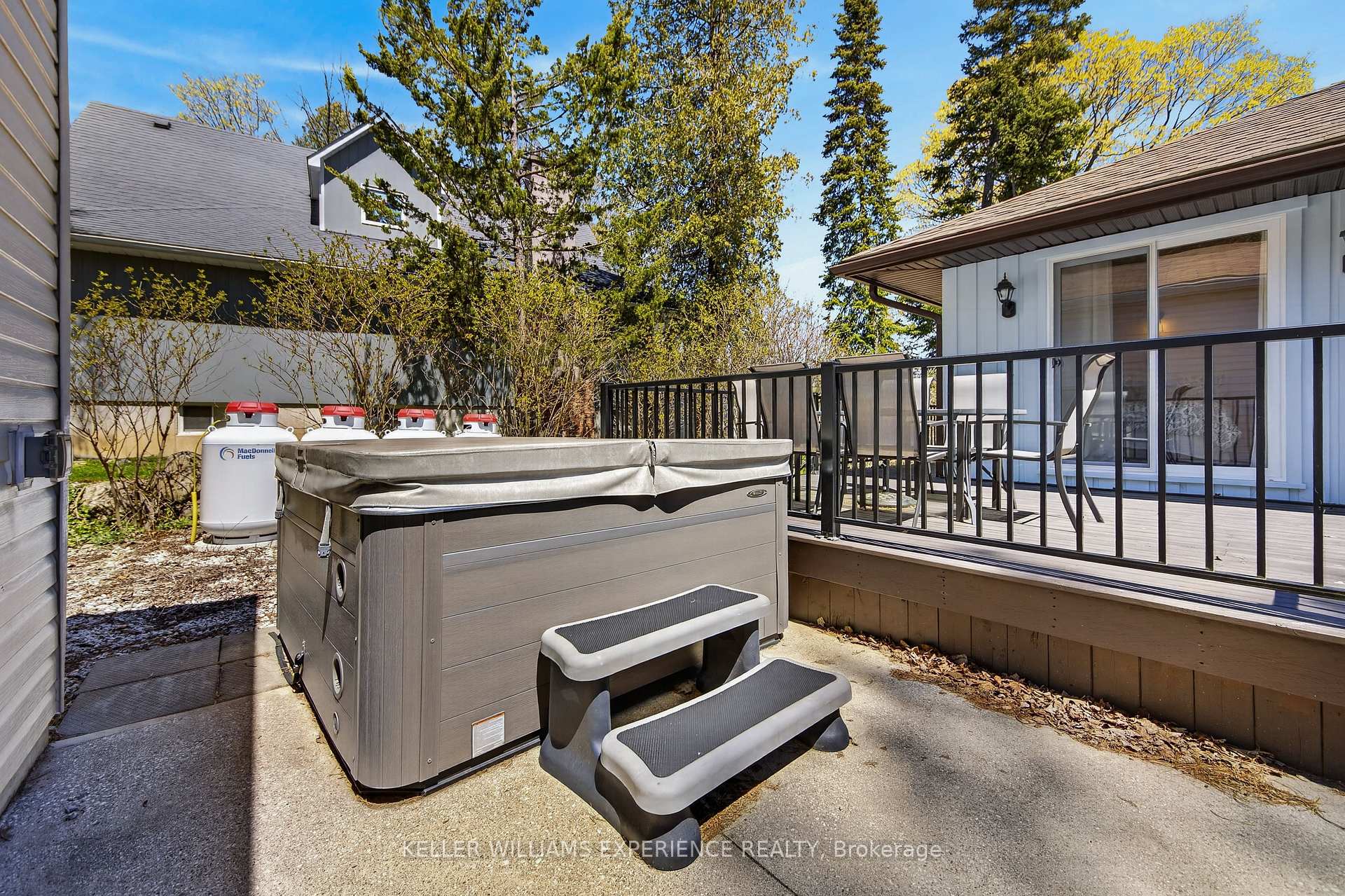 Photo 36 of 328 Cedar Avenue, Meaford — HOMEH
