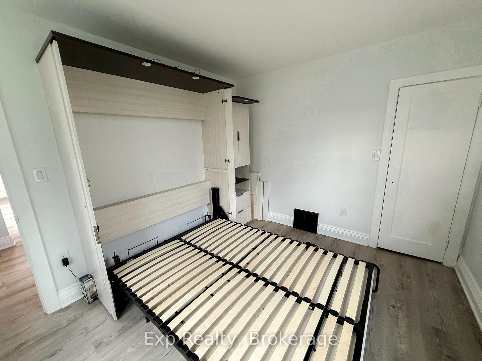 Photo 14 of 508 Ashley Street, Belleville, Thurlow Ward — HOMEH