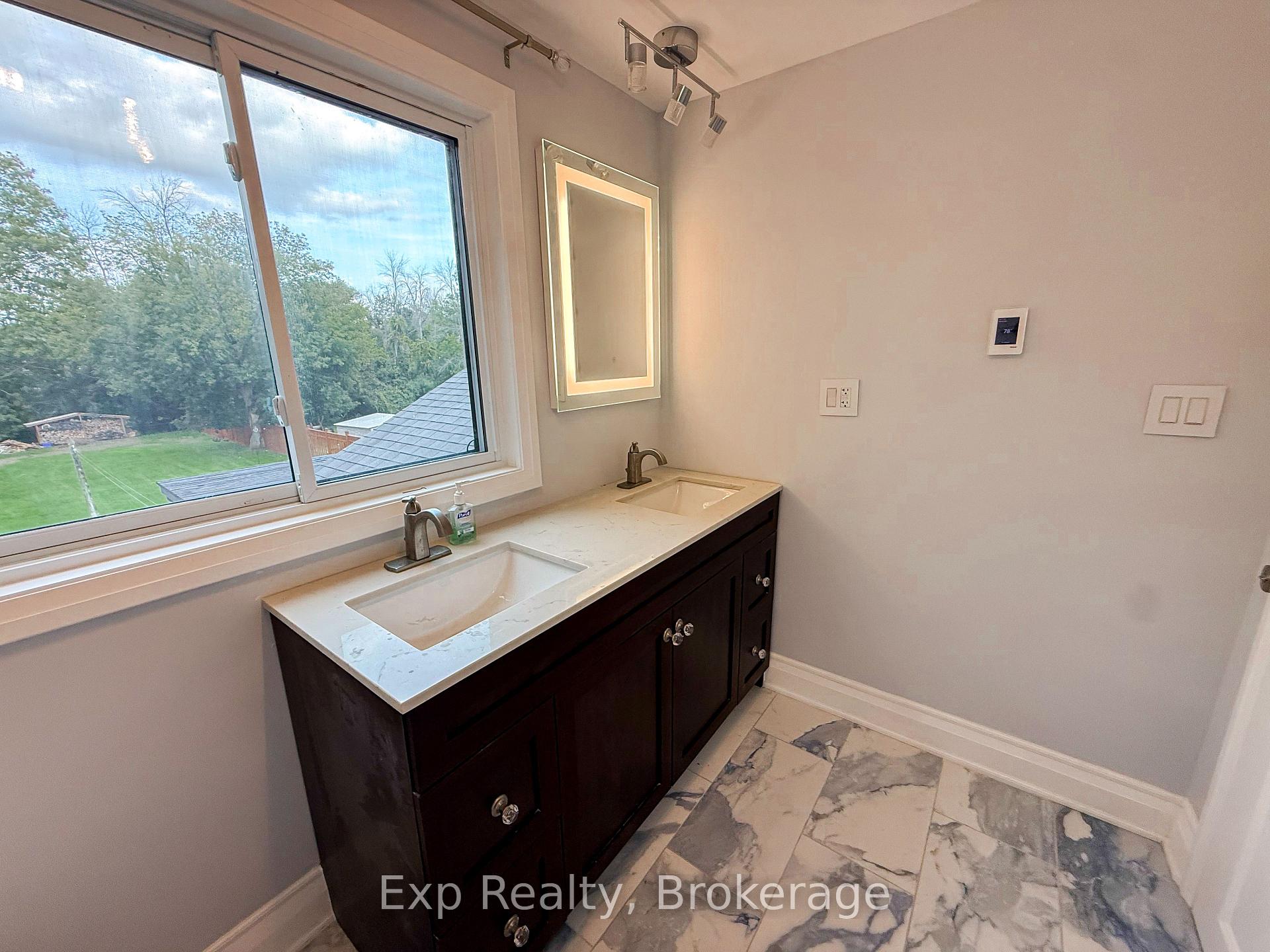Photo 18 of 508 Ashley Street, Belleville, Thurlow Ward — HOMEH