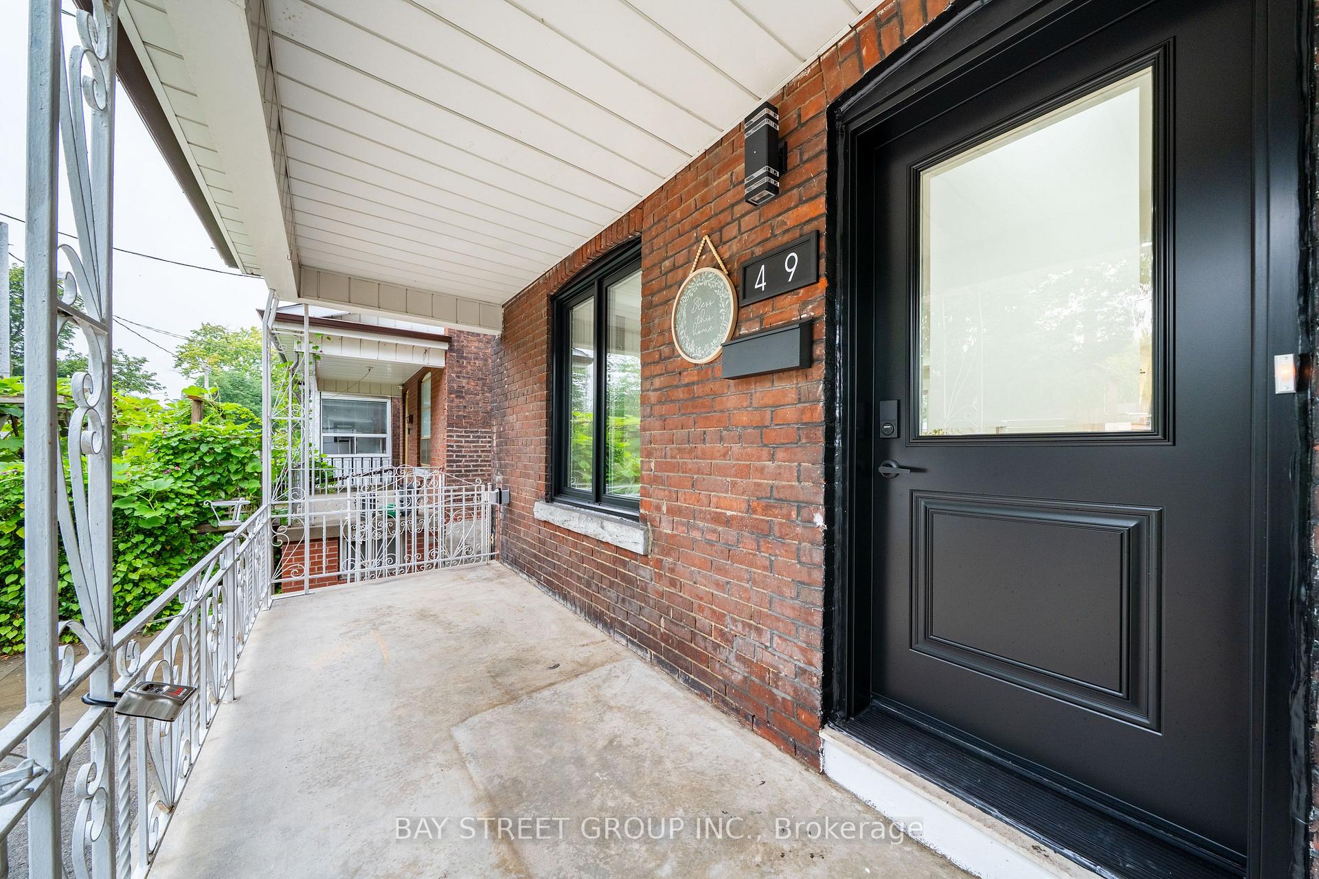 Photo 4 of 49 Emerson Avenue, Toronto, Dovercourt-Wallace Emerson-Junction — HOMEH