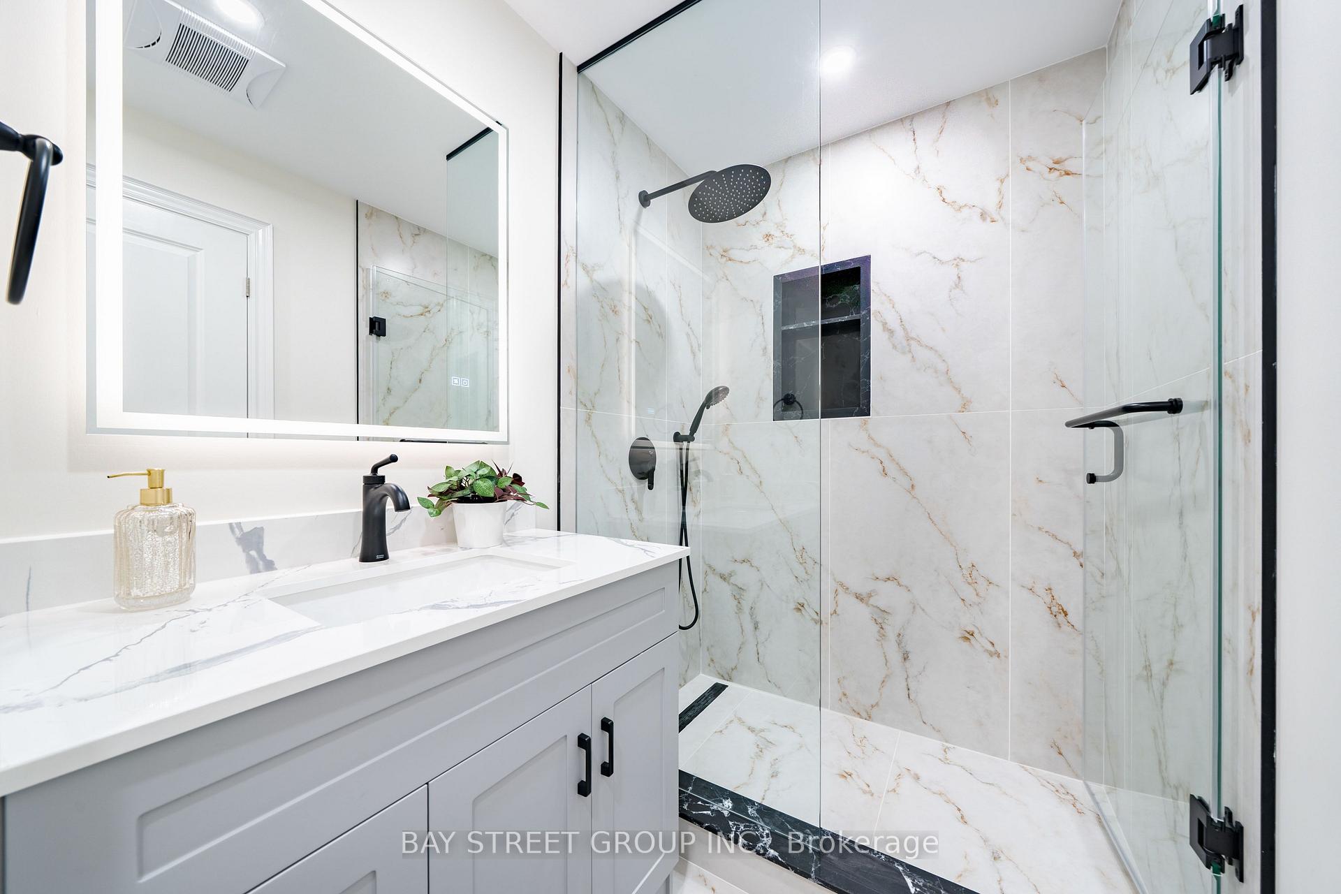 Photo 22 of 49 Emerson Avenue, Toronto, Dovercourt-Wallace Emerson-Junction — HOMEH