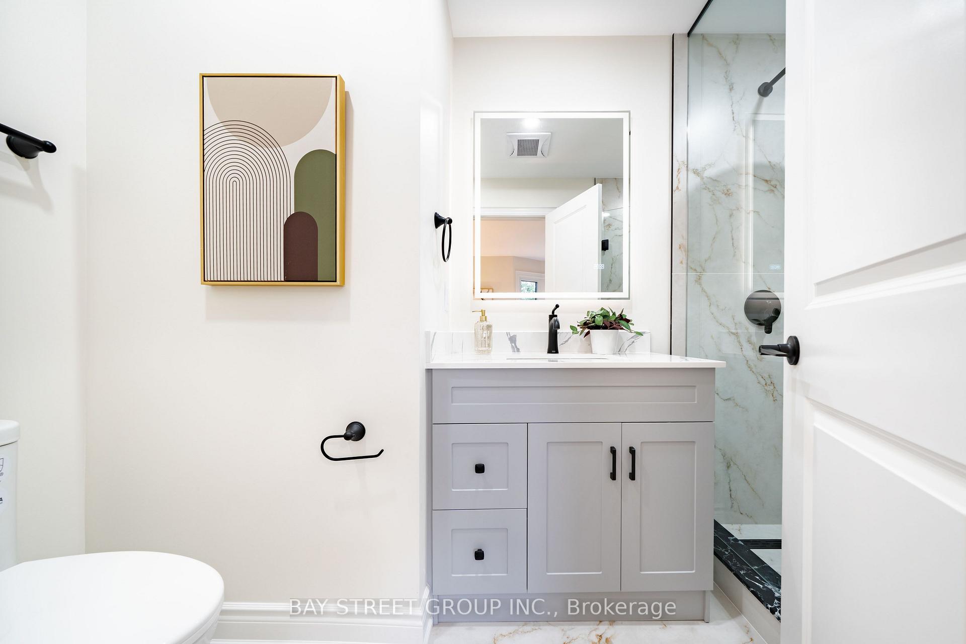 Photo 23 of 49 Emerson Avenue, Toronto, Dovercourt-Wallace Emerson-Junction — HOMEH