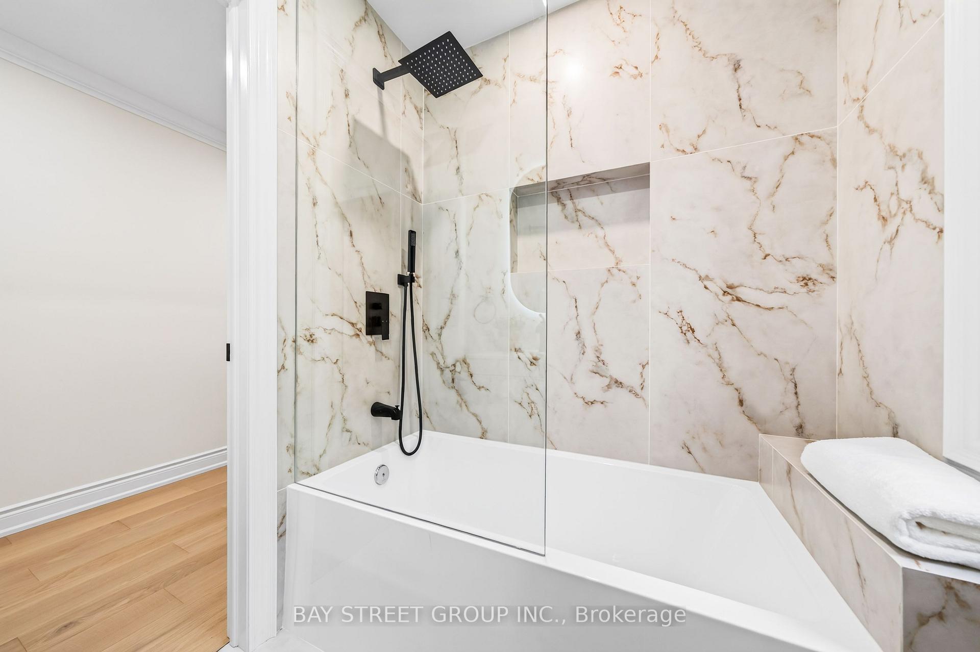 Photo 28 of 49 Emerson Avenue, Toronto, Dovercourt-Wallace Emerson-Junction — HOMEH