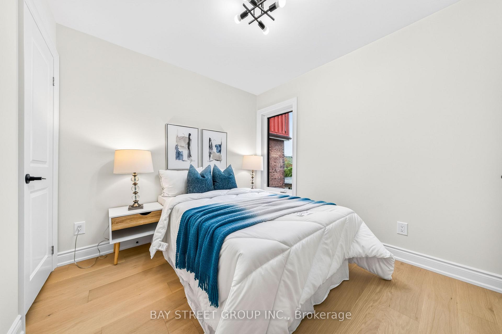 Photo 29 of 49 Emerson Avenue, Toronto, Dovercourt-Wallace Emerson-Junction — HOMEH