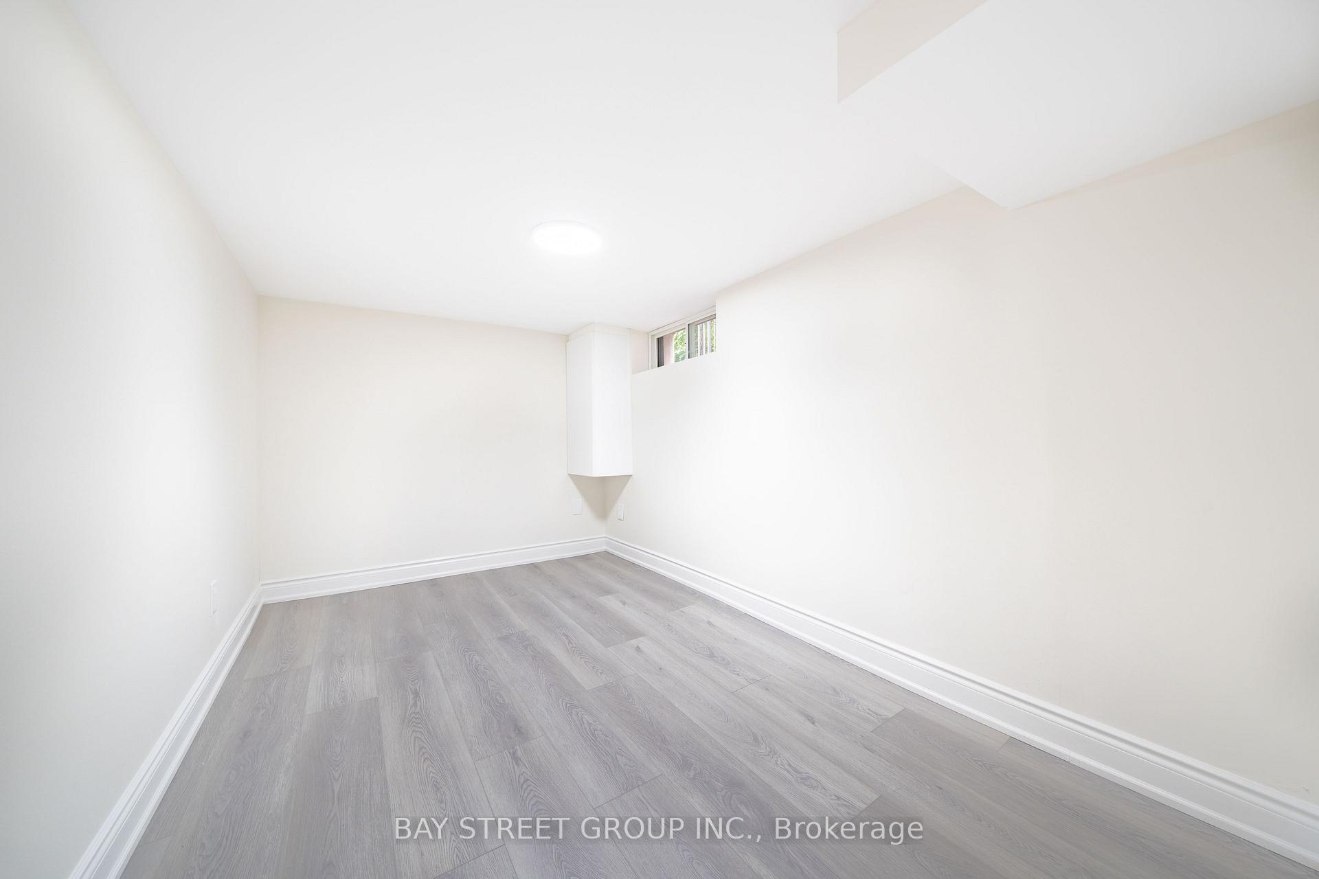 Photo 36 of 49 Emerson Avenue, Toronto, Dovercourt-Wallace Emerson-Junction — HOMEH