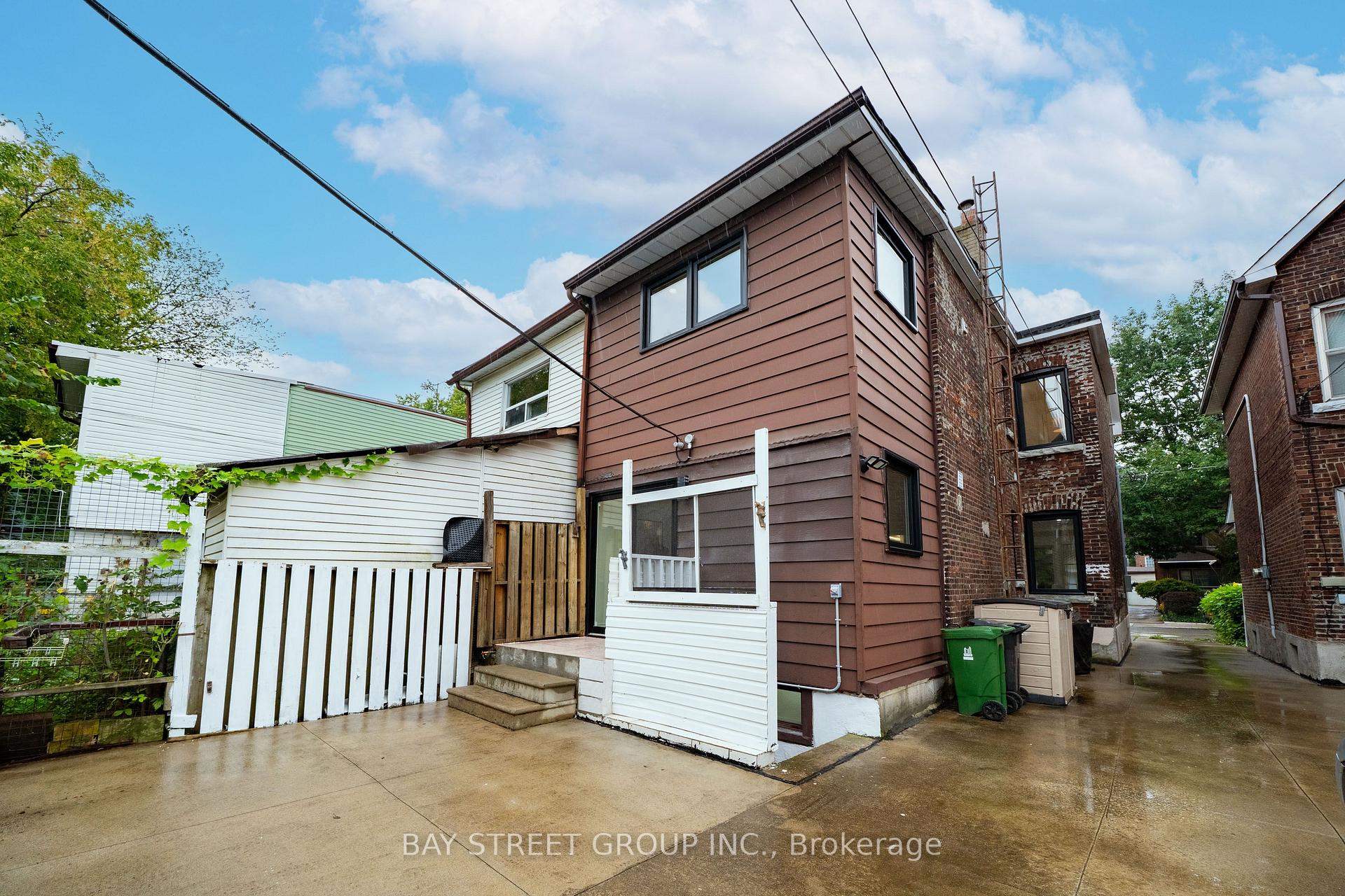 Photo 40 of 49 Emerson Avenue, Toronto, Dovercourt-Wallace Emerson-Junction — HOMEH