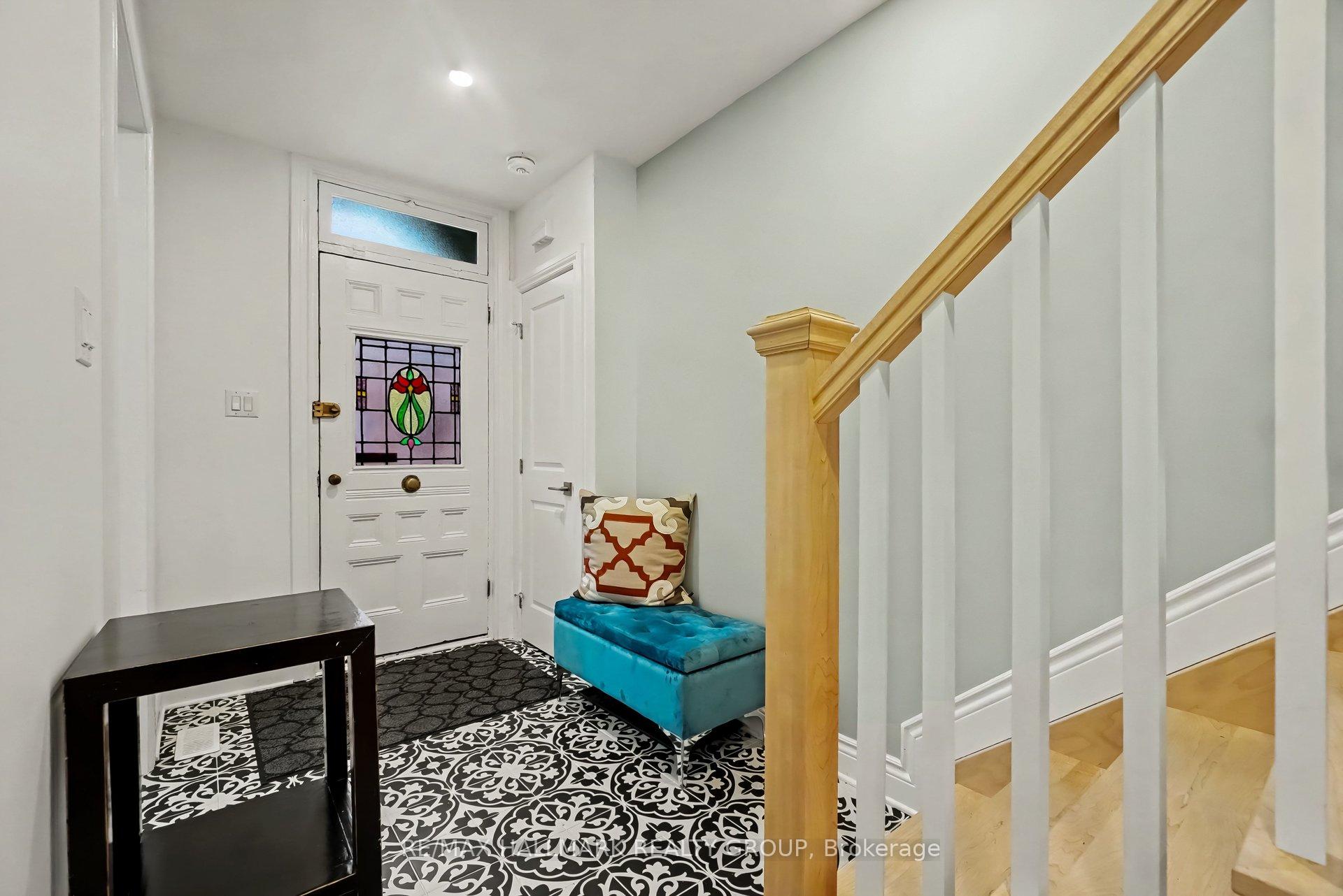 Photo 3 of 58 Concord Street N, Ottawa, Ottawa East — HOMEH