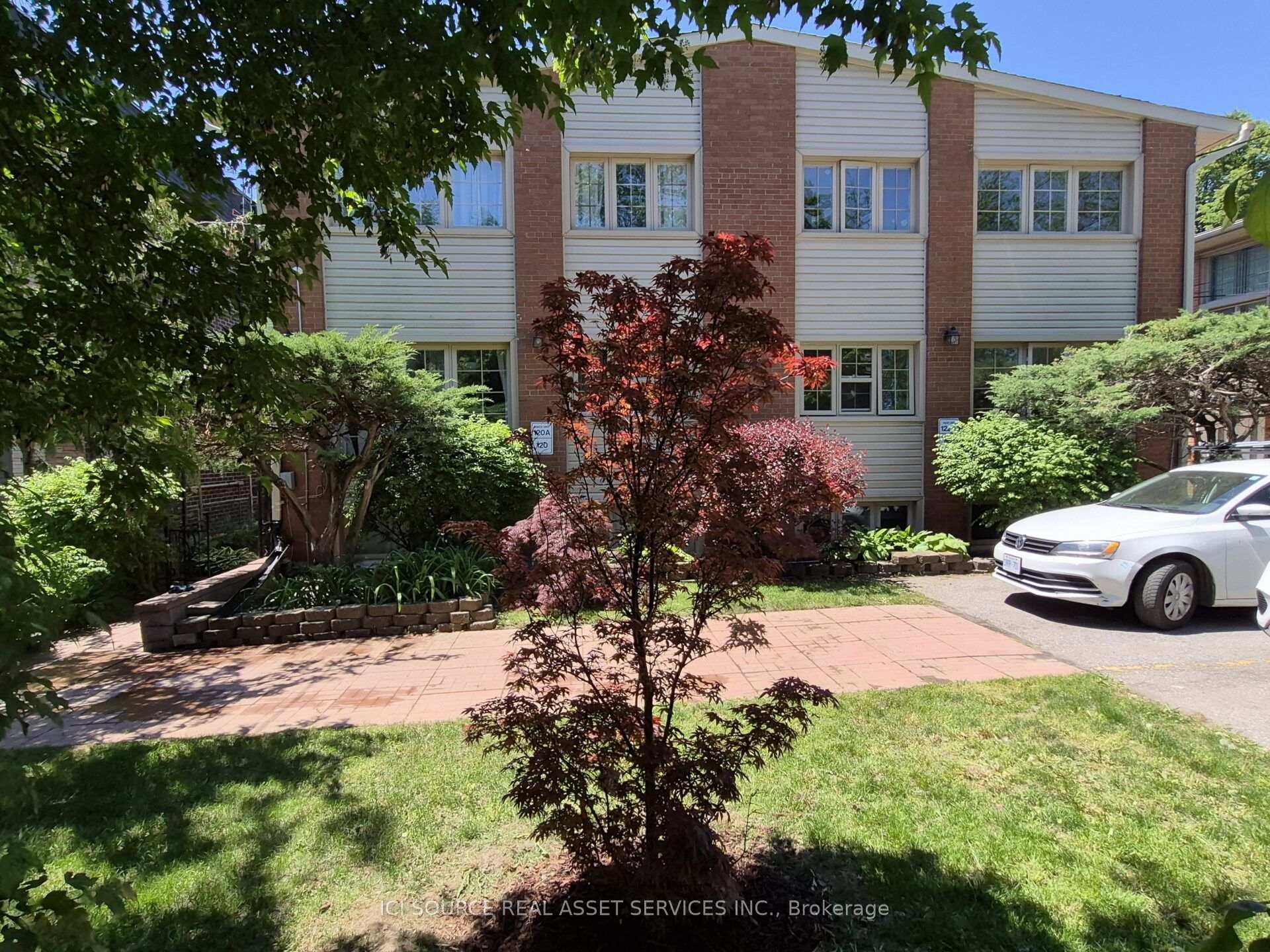 Photo 2 of 122 Lucas Street, Richmond Hill, Mill Pond — HOMEH