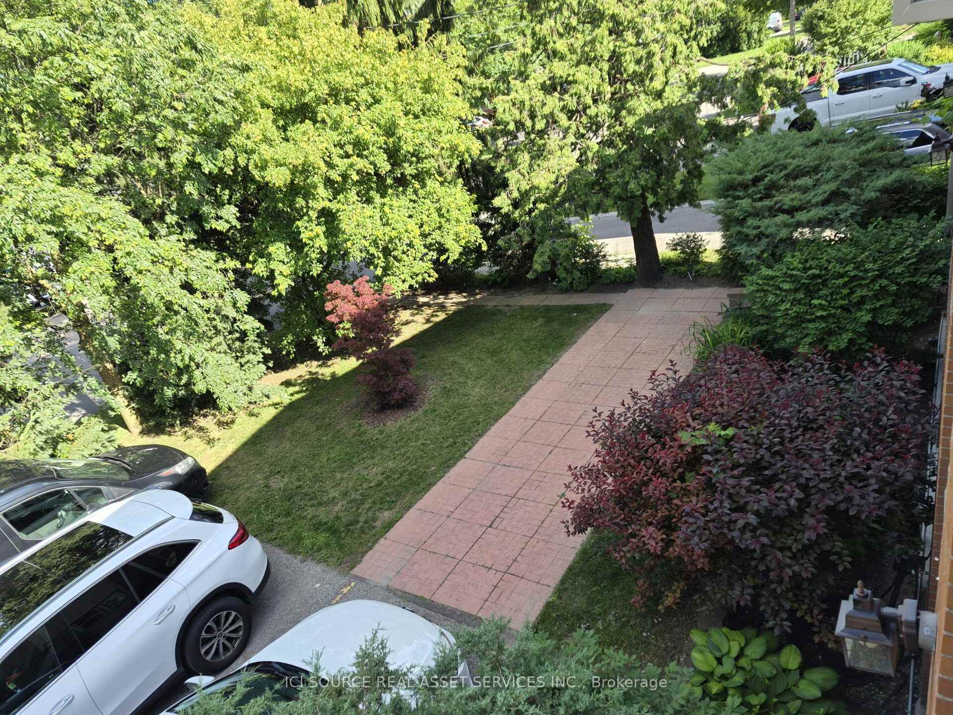 Photo 5 of 122 Lucas Street, Richmond Hill, Mill Pond — HOMEH