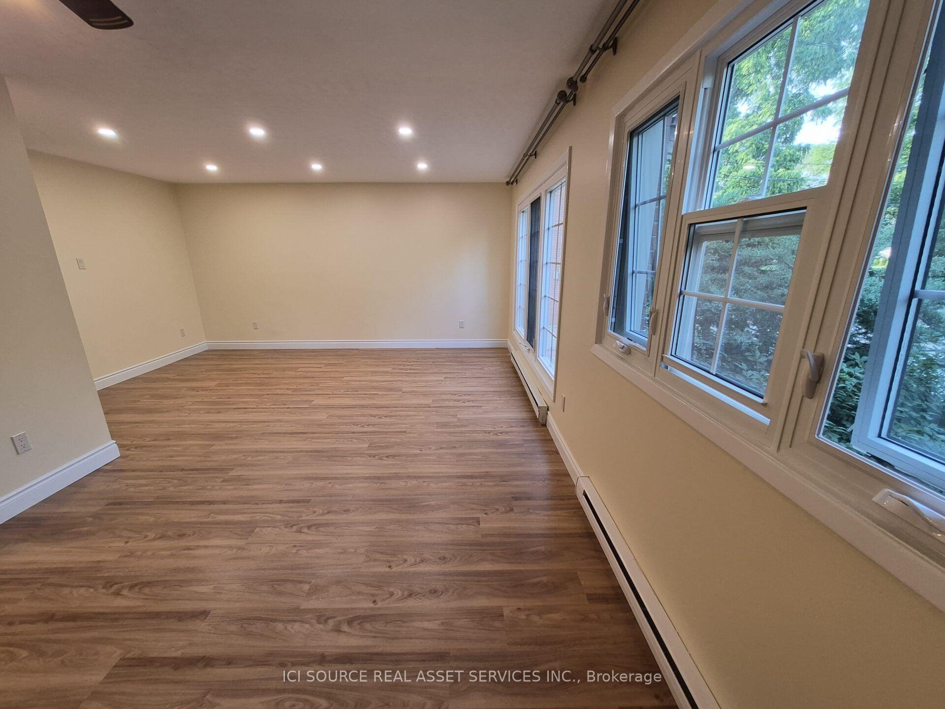 Photo 13 of 122 Lucas Street, Richmond Hill, Mill Pond — HOMEH