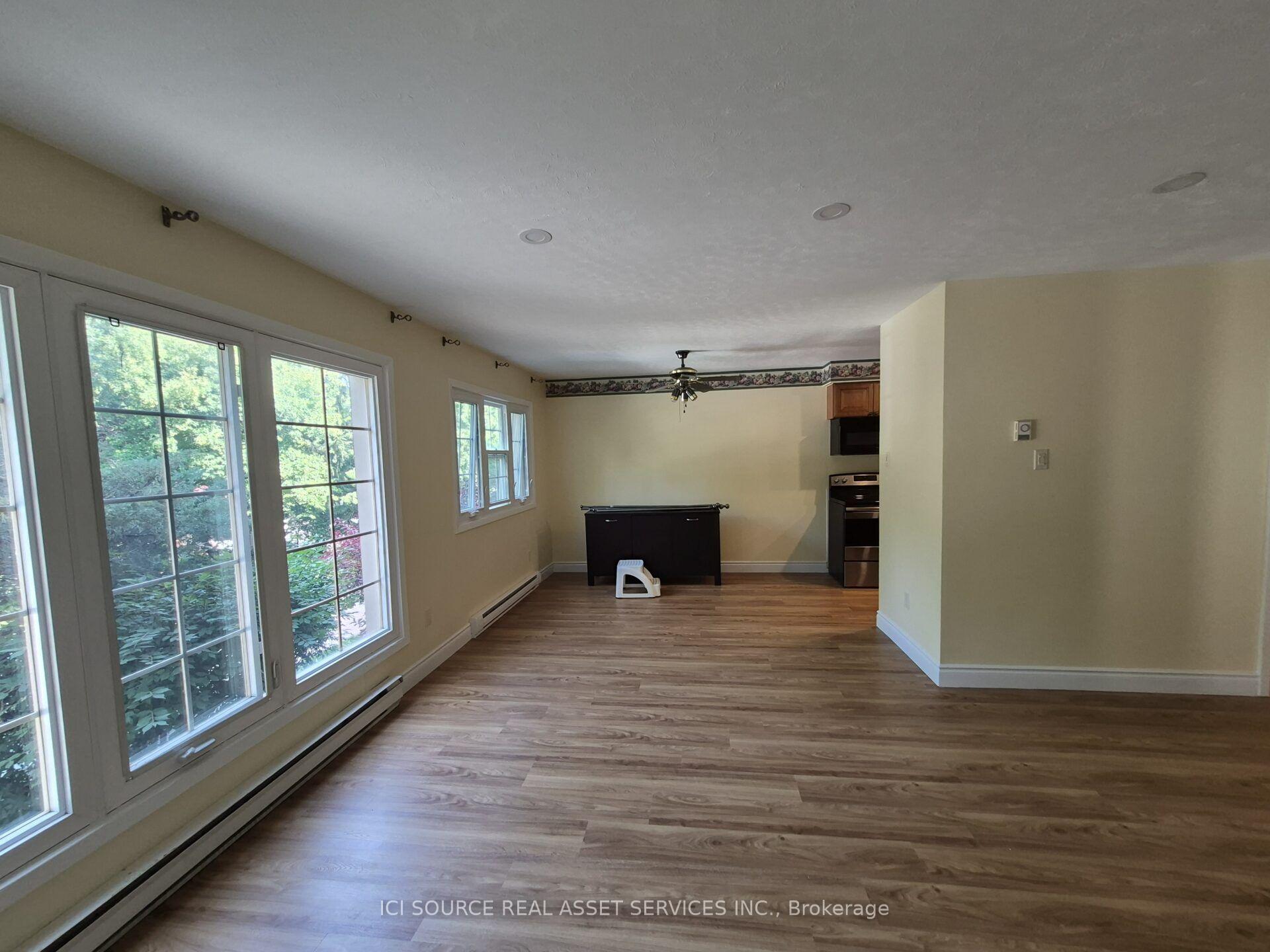 Photo 14 of 122 Lucas Street, Richmond Hill, Mill Pond — HOMEH