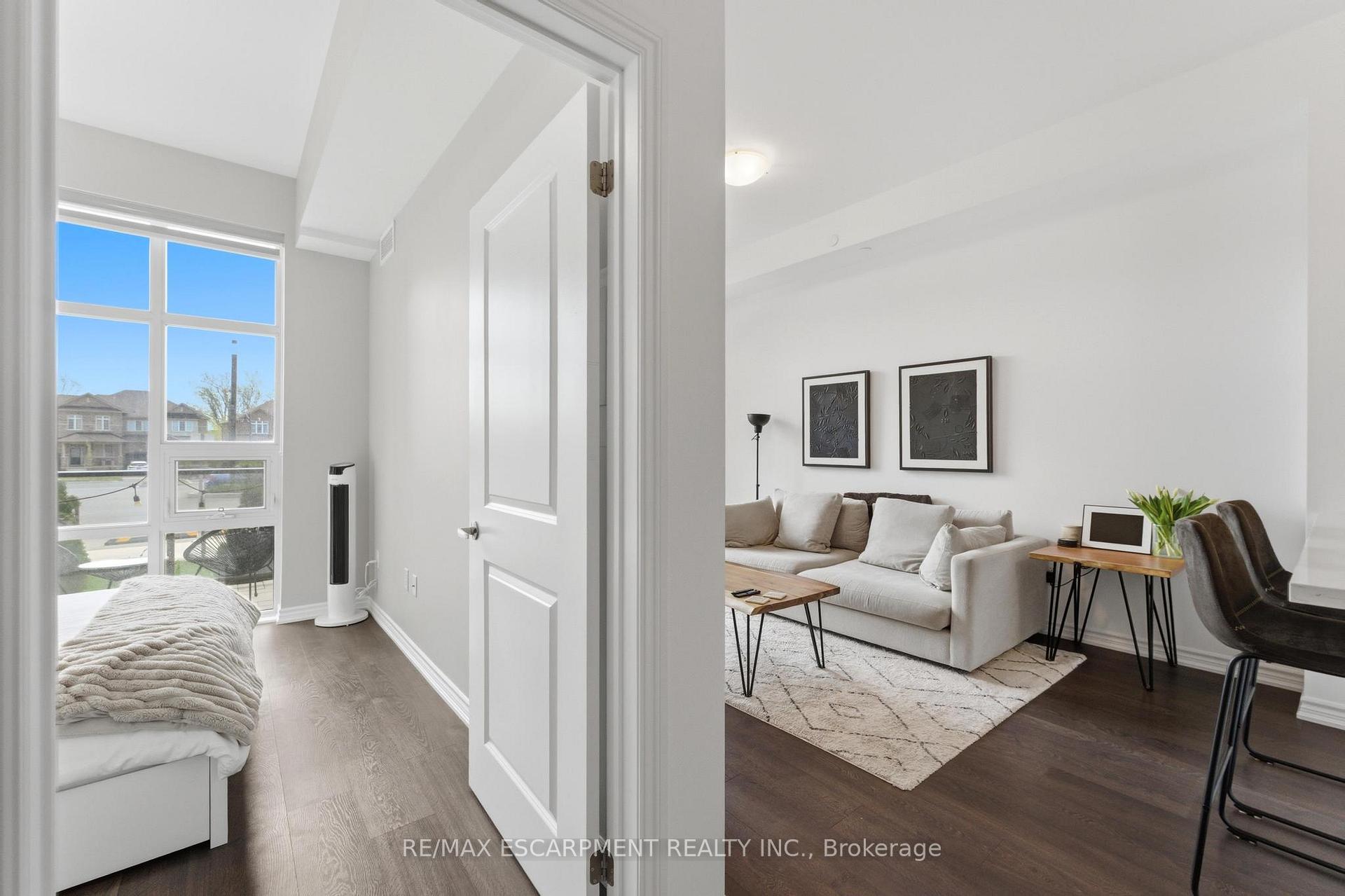 Photo 11 of Unit 112, 460 Dundas Street E, Hamilton, Waterdown — HOMEH