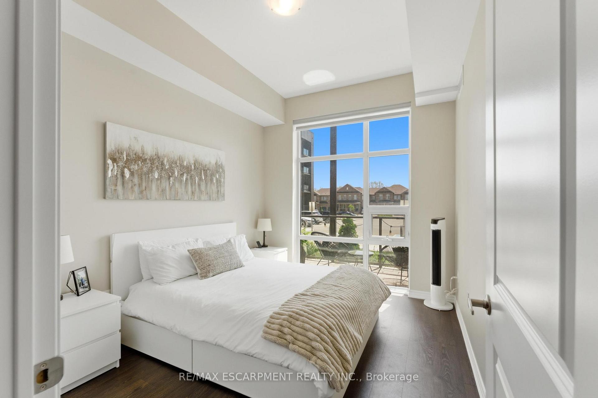 Photo 13 of Unit 112, 460 Dundas Street E, Hamilton, Waterdown — HOMEH