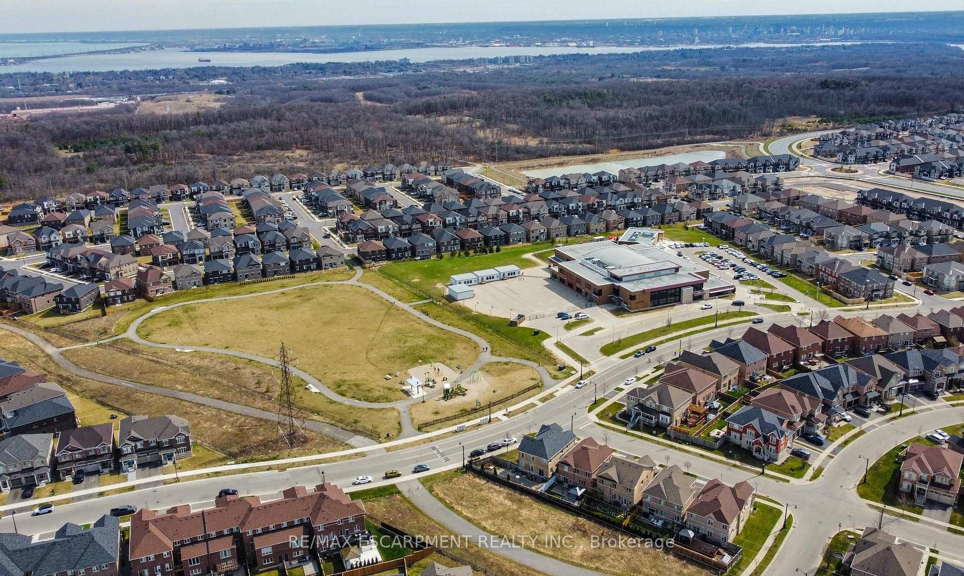Photo 26 of Unit 112, 460 Dundas Street E, Hamilton, Waterdown — HOMEH