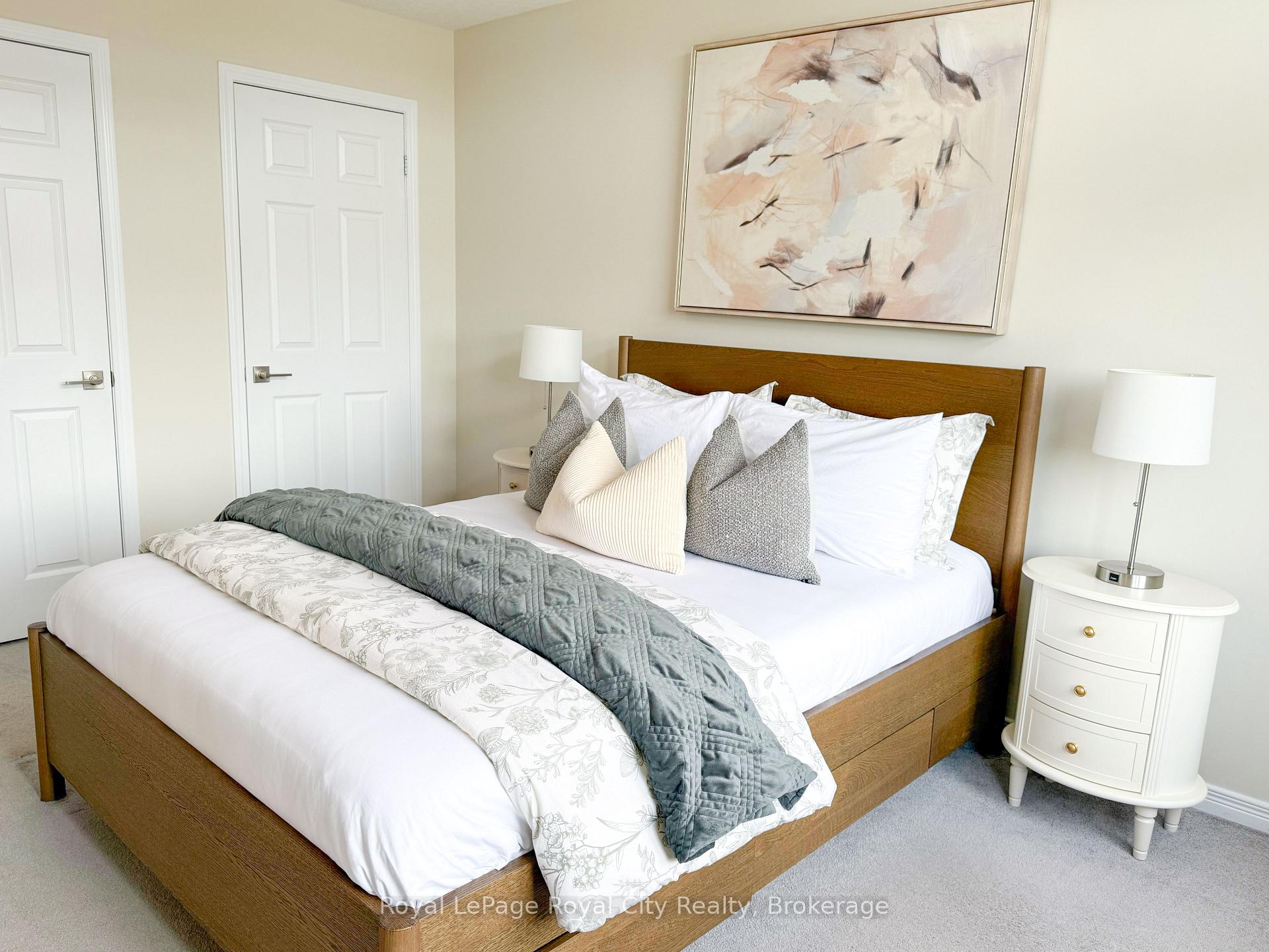 Photo 12 of 50 Machado Street, Kitchener, Huron Park — HOMEH