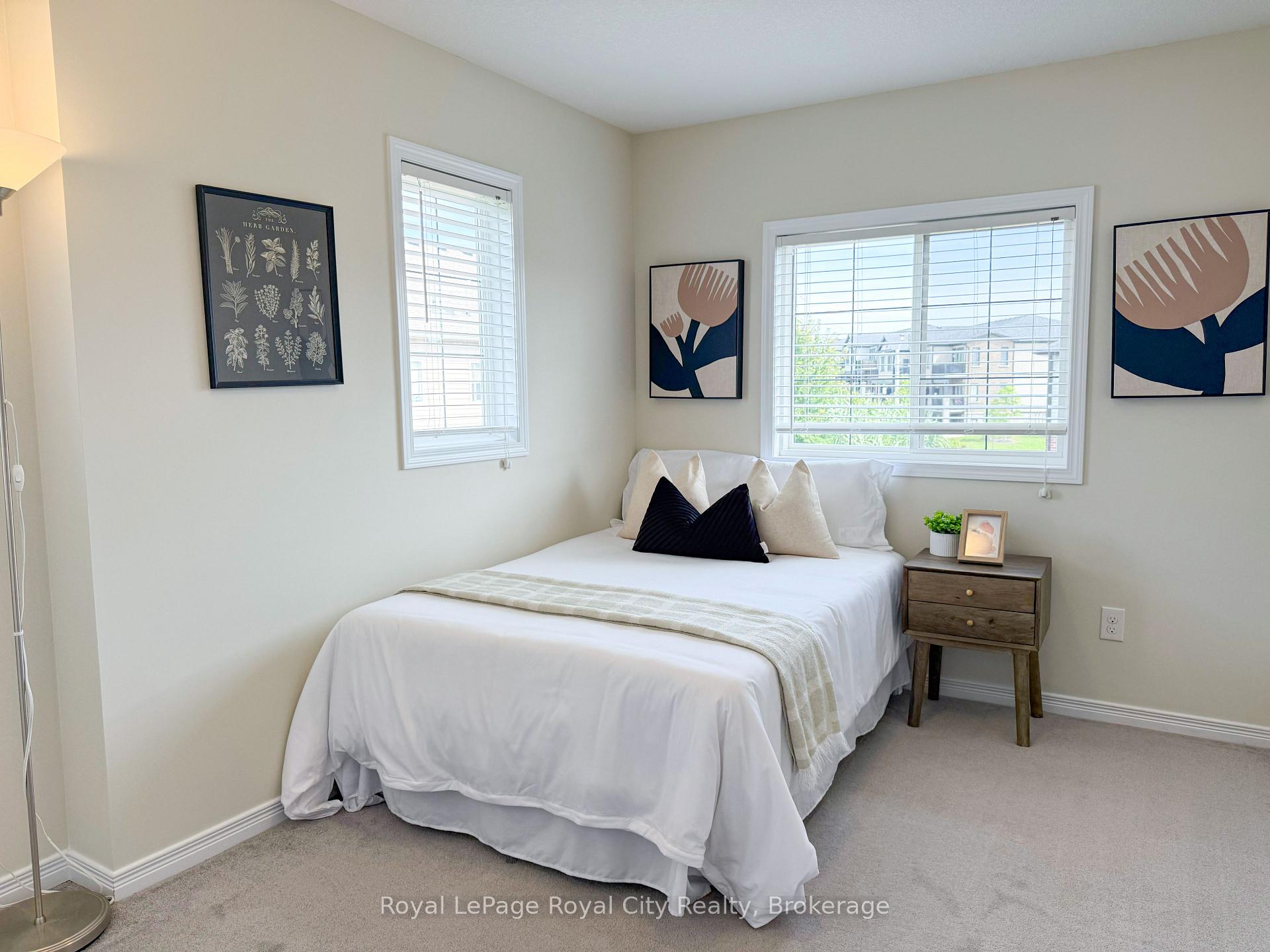 Photo 15 of 50 Machado Street, Kitchener, Huron Park — HOMEH