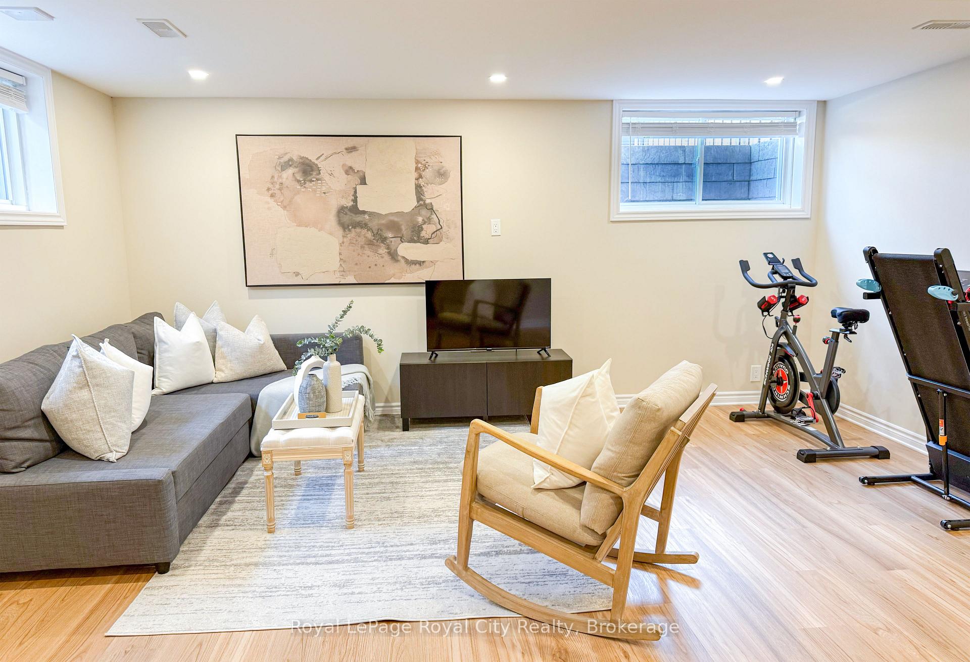 Photo 21 of 50 Machado Street, Kitchener, Huron Park — HOMEH