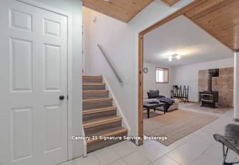Photo 14 of Unit 1, 879 Stephenson Road E, Huntsville — HOMEH