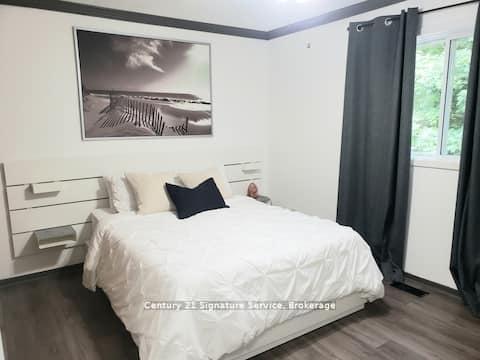 Photo 23 of Unit 1, 879 Stephenson Road E, Huntsville — HOMEH
