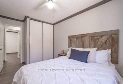 Photo 27 of Unit 1, 879 Stephenson Road E, Huntsville — HOMEH