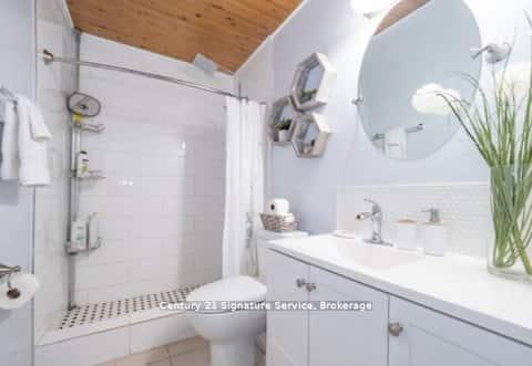 Photo 28 of Unit 1, 879 Stephenson Road E, Huntsville — HOMEH