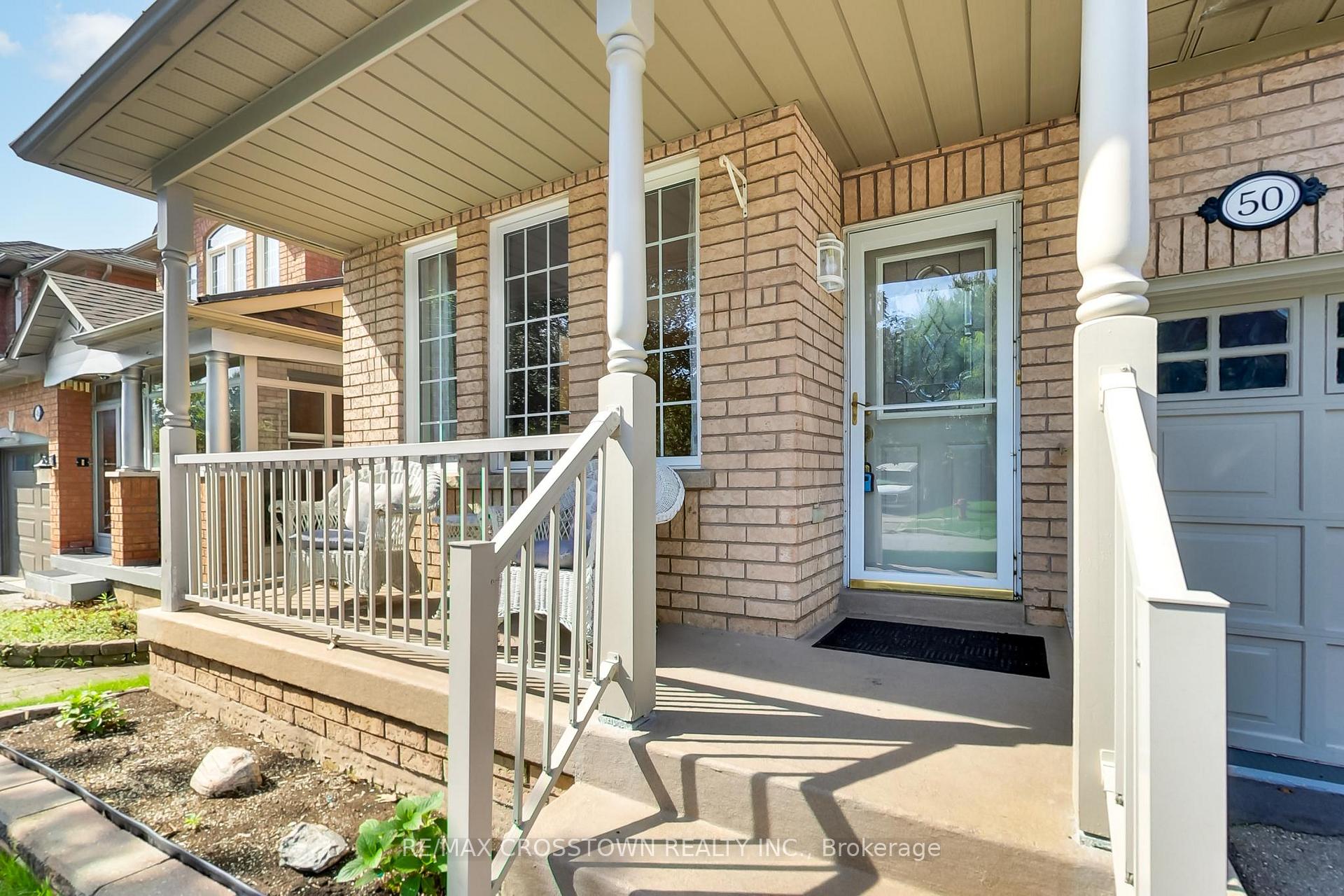 Photo 3 of 50 Petermann Street, Aurora, Bayview Northeast — HOMEH