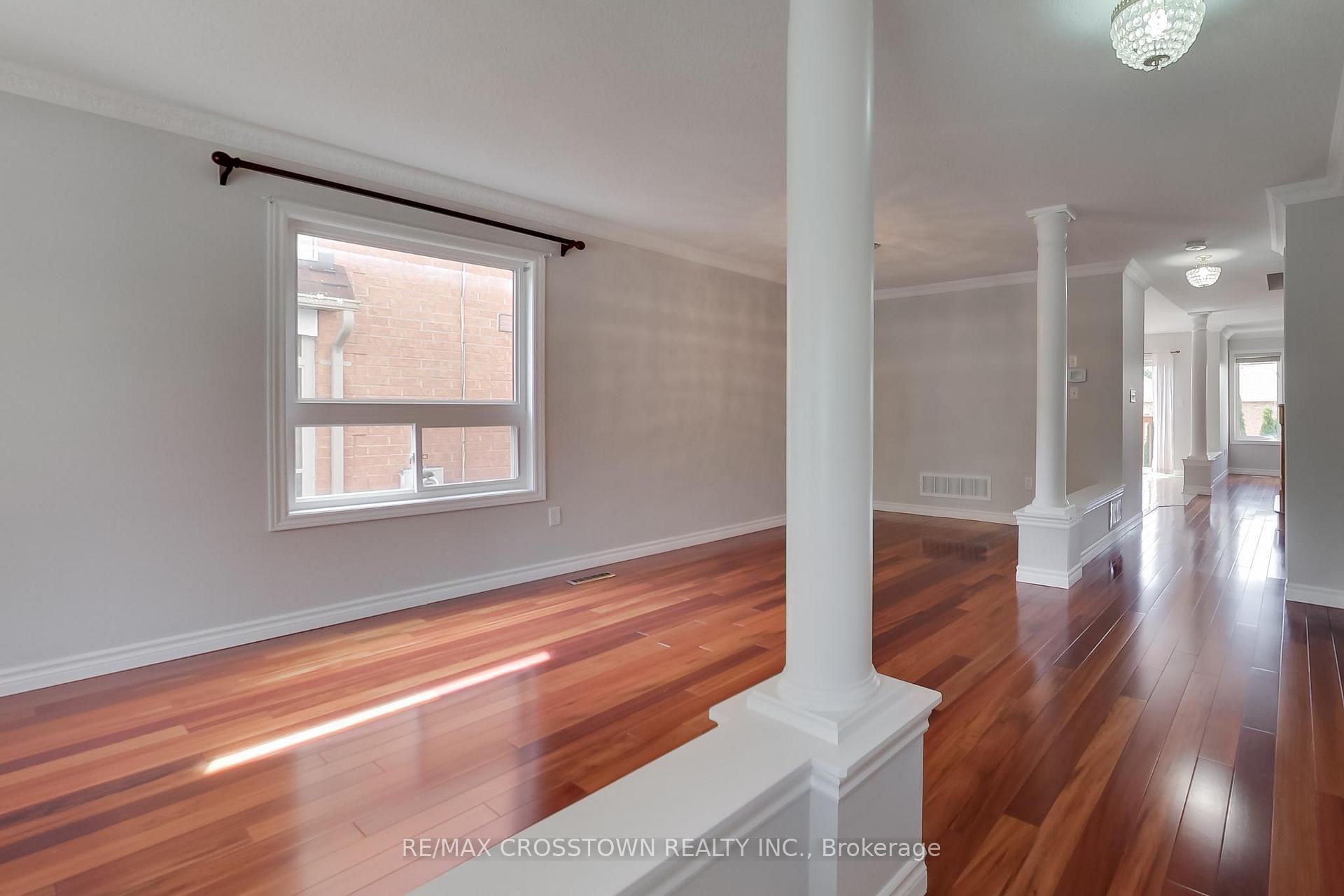 Photo 6 of 50 Petermann Street, Aurora, Bayview Northeast — HOMEH