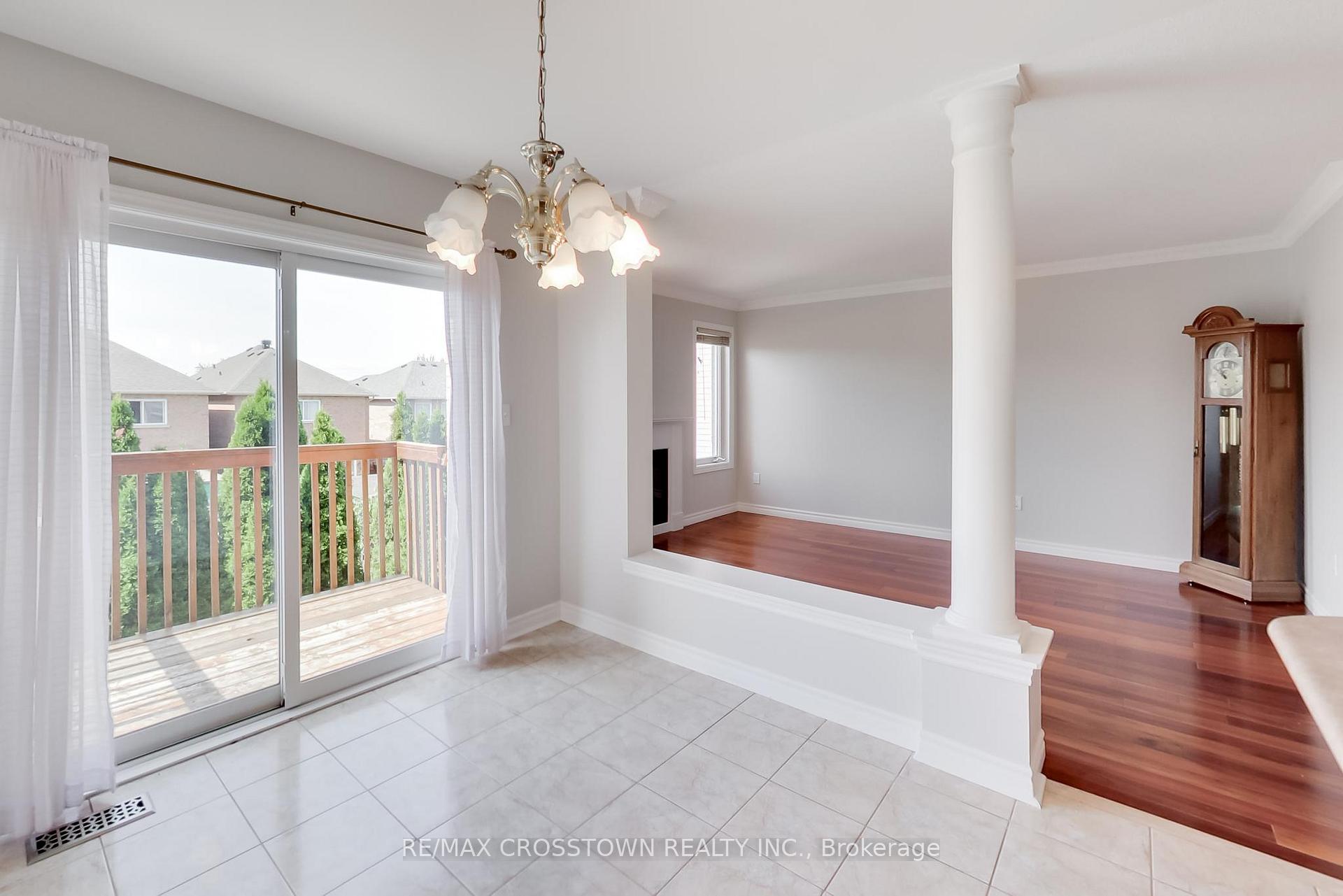 Photo 15 of 50 Petermann Street, Aurora, Bayview Northeast — HOMEH