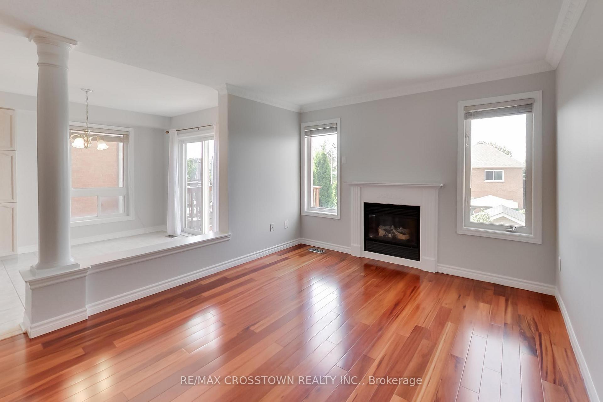 Photo 17 of 50 Petermann Street, Aurora, Bayview Northeast — HOMEH