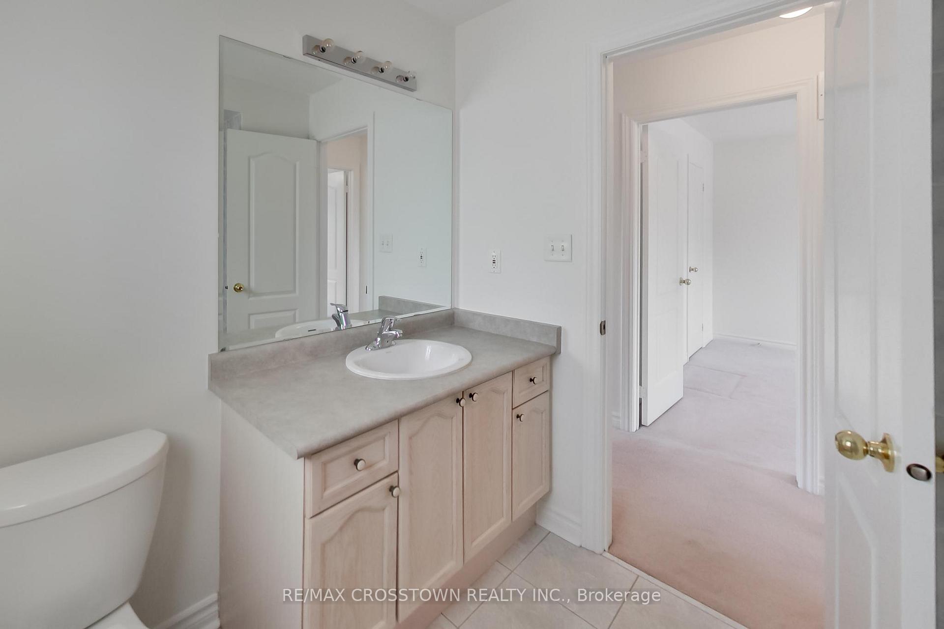 Photo 29 of 50 Petermann Street, Aurora, Bayview Northeast — HOMEH