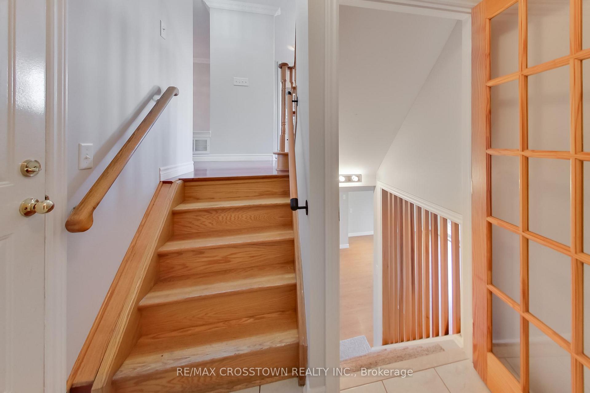 Photo 32 of 50 Petermann Street, Aurora, Bayview Northeast — HOMEH