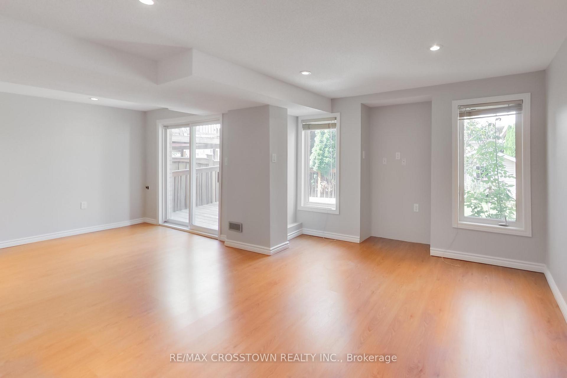 Photo 34 of 50 Petermann Street, Aurora, Bayview Northeast — HOMEH