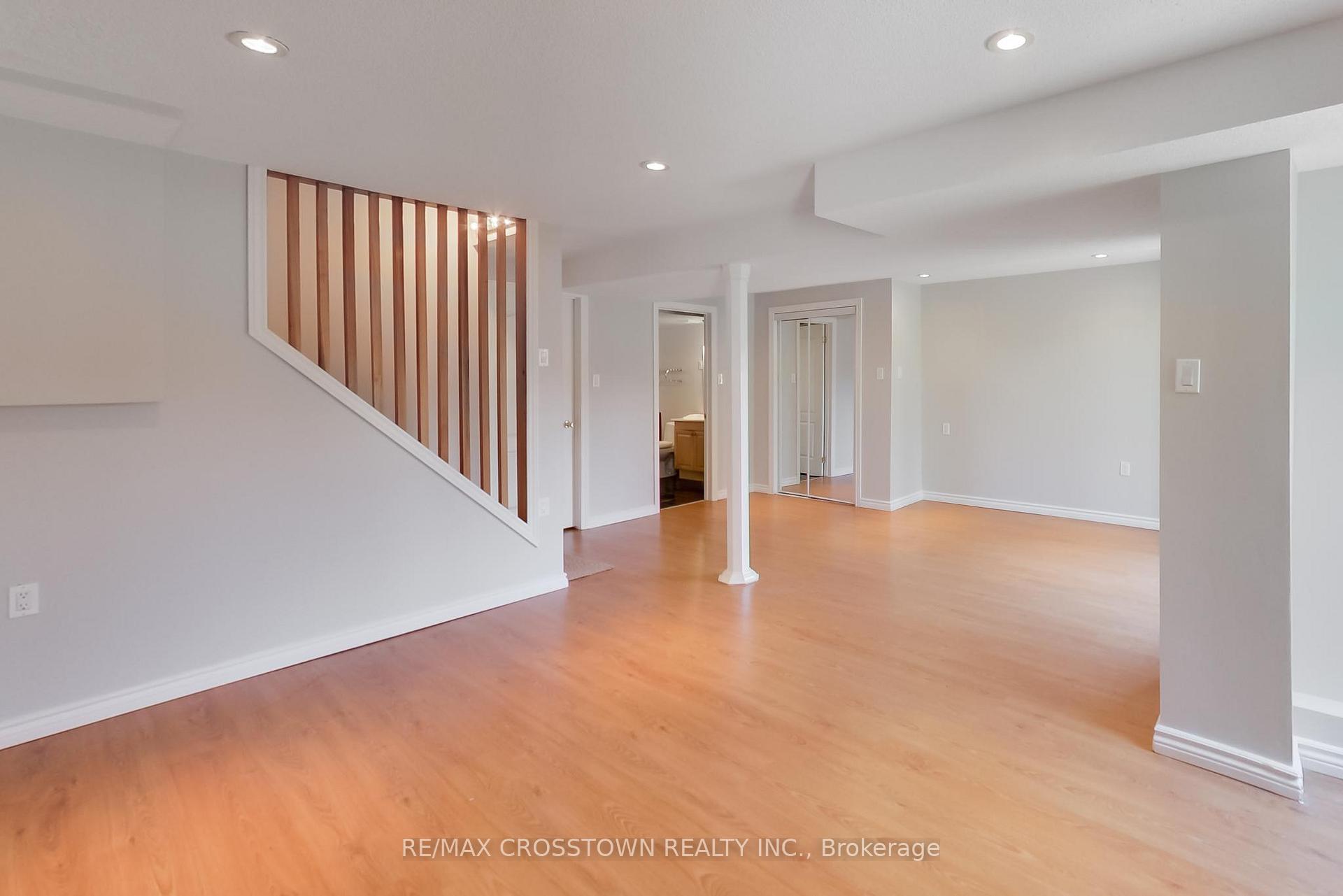 Photo 36 of 50 Petermann Street, Aurora, Bayview Northeast — HOMEH