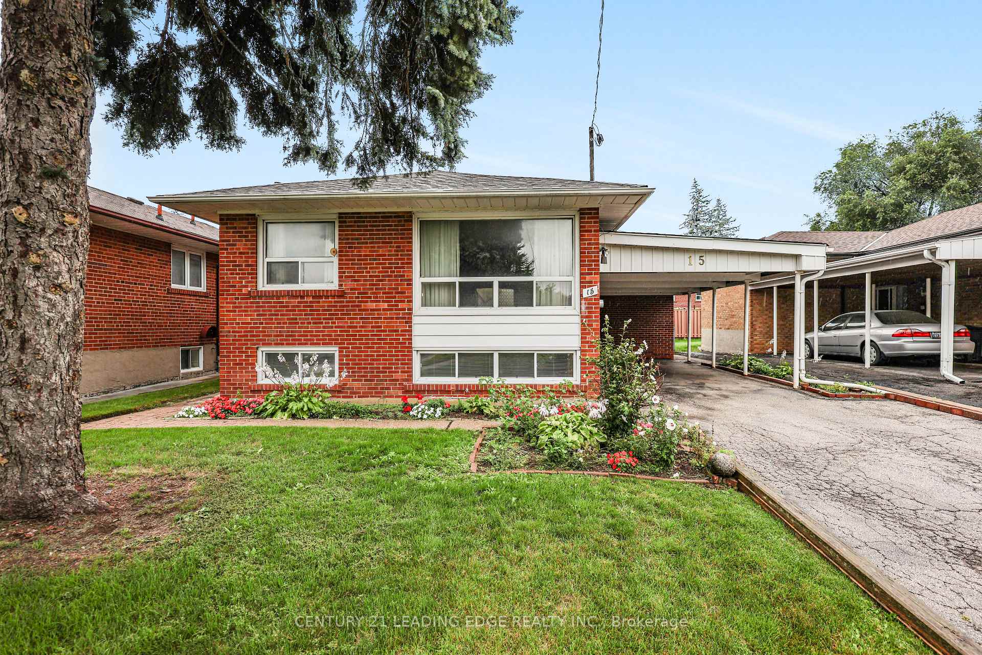Photo 1 of 15 Wetherby Drive, Scarborough, Eglinton East — HOMEH