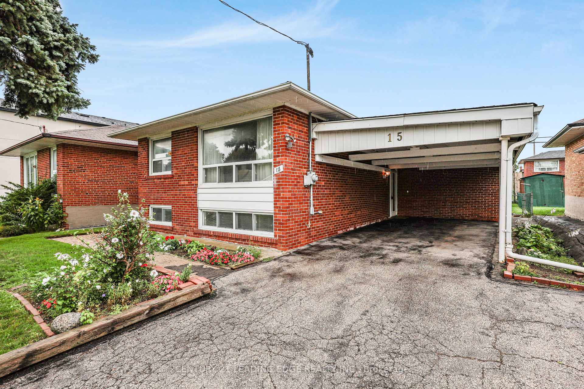 Photo 5 of 15 Wetherby Drive, Scarborough, Eglinton East — HOMEH