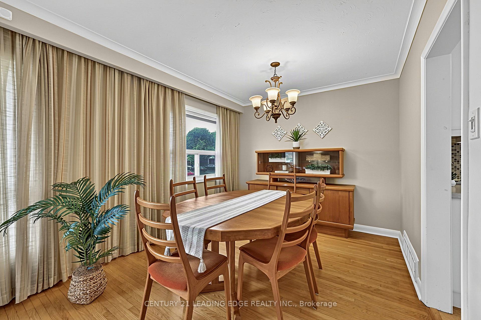 Photo 16 of 15 Wetherby Drive, Scarborough, Eglinton East — HOMEH