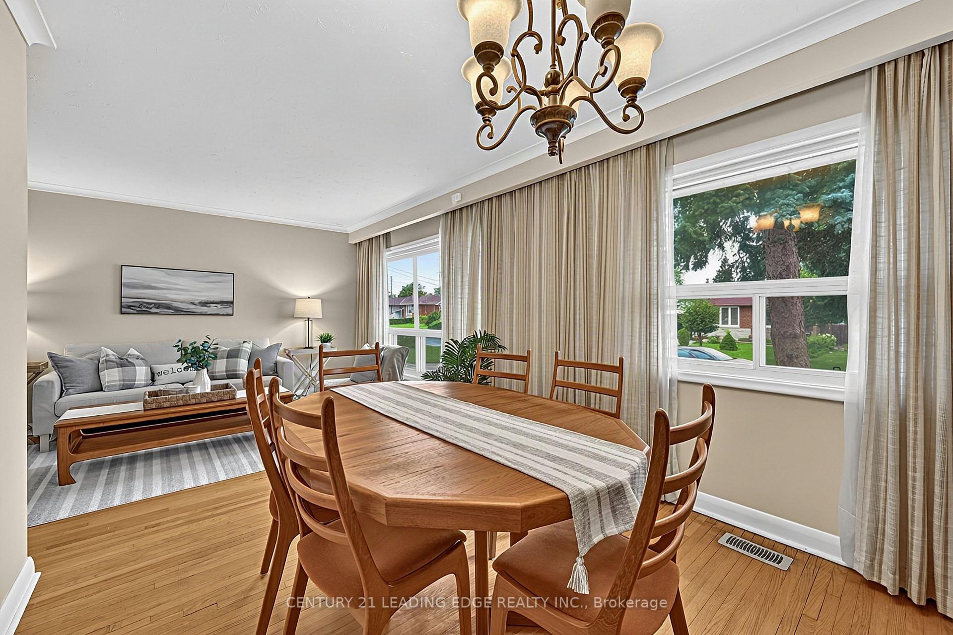 Photo 17 of 15 Wetherby Drive, Scarborough, Eglinton East — HOMEH